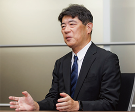 取締役 執行役員 櫻庭 聡 CSR統括部・人事部・総務部・経理財務部 担当